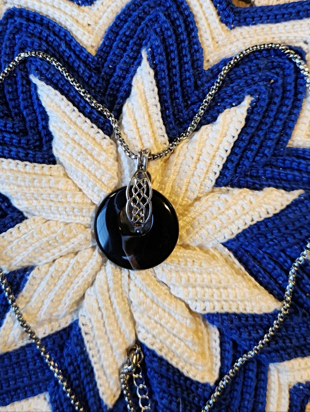 Silver Celtic Knot Black Disc Pendant Necklace - Black & Silver